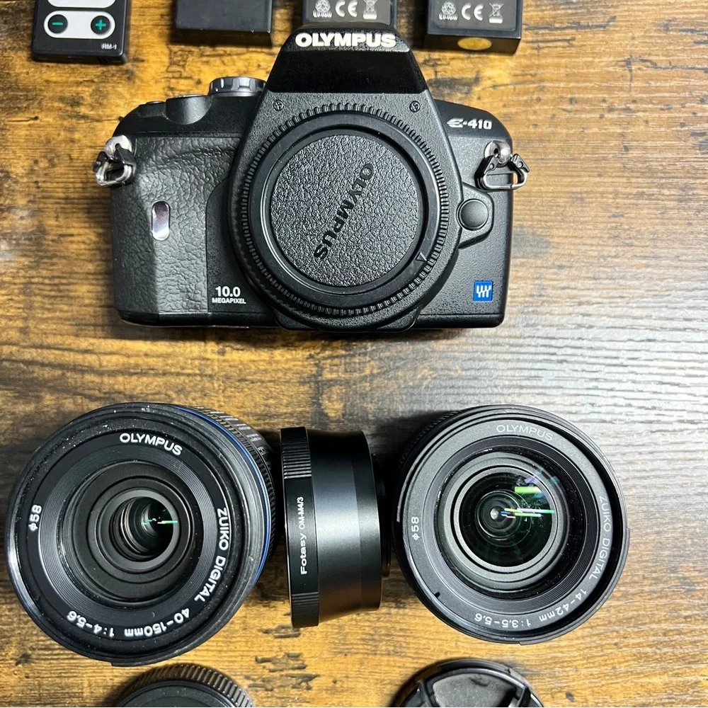 Olympus 410 with 2 lens, 3 batteries, Camera Kit with Accessories - Picture 4 of 10